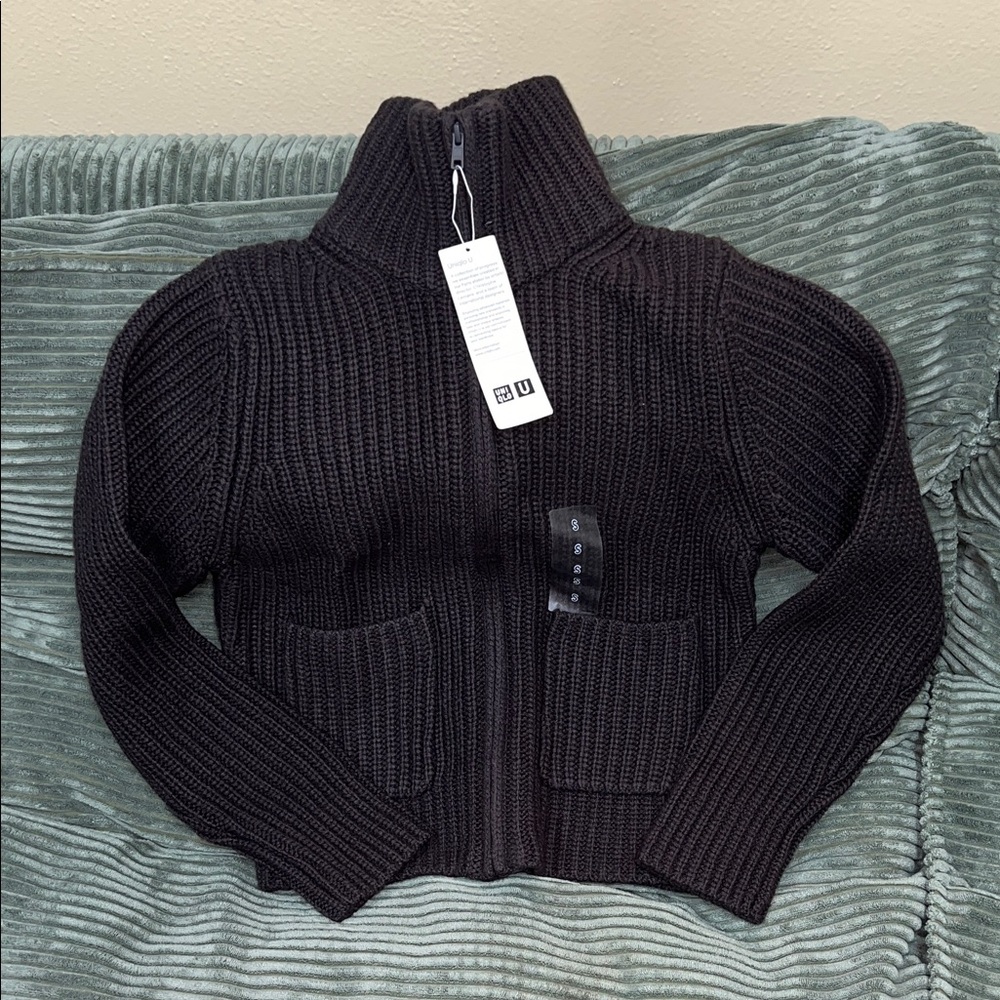 Uniqlo Dark Brown Ribbed Women's Sweater